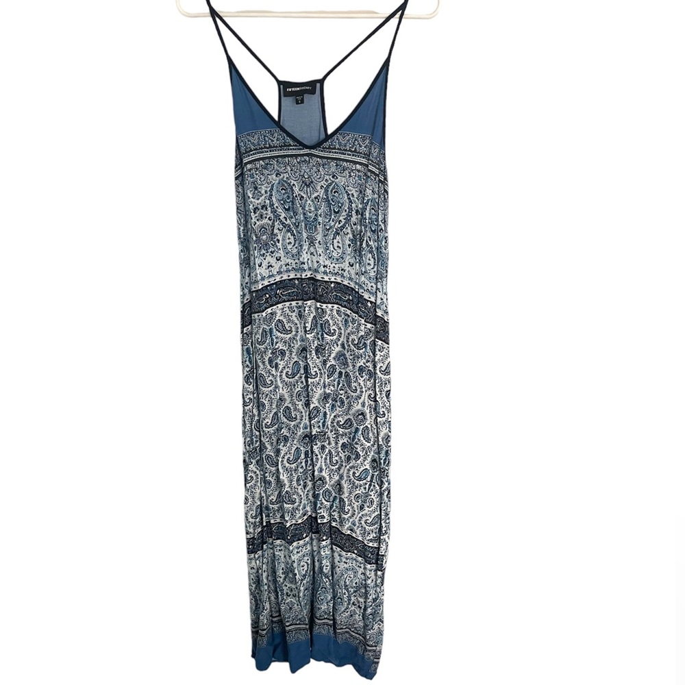 Fifteen Twenty light &‎ deep blue paisley printed v neck racer back maxi dress